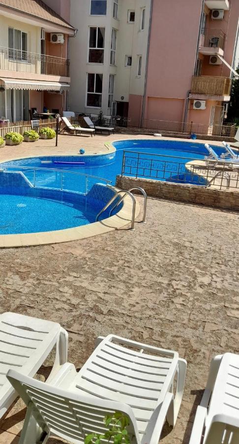 Apartamento Le Premiére Randevu Sveti Vlas Exterior foto